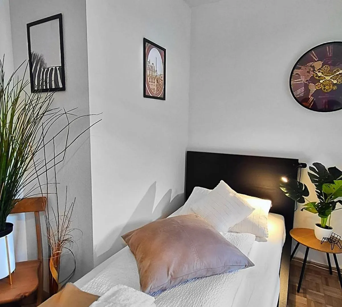 Baseliving Apartment 4- Art Basel - Bahnhof Sbb